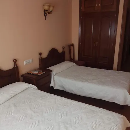 Hostel Restaurante Raton *