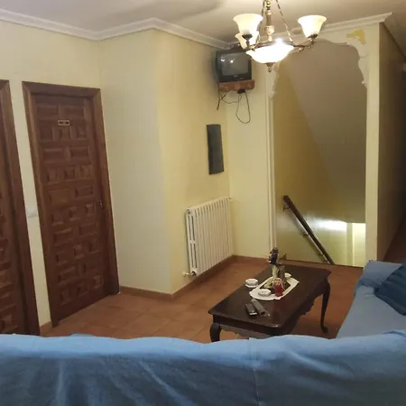 Albergue Restaurante Raton