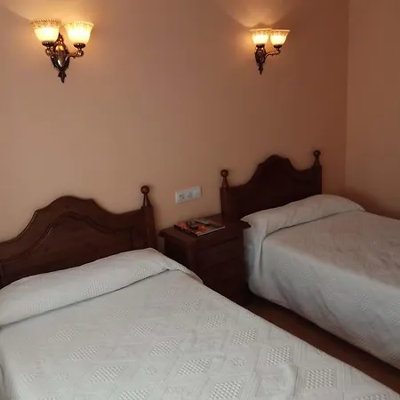 Hostel Restaurante Raton *